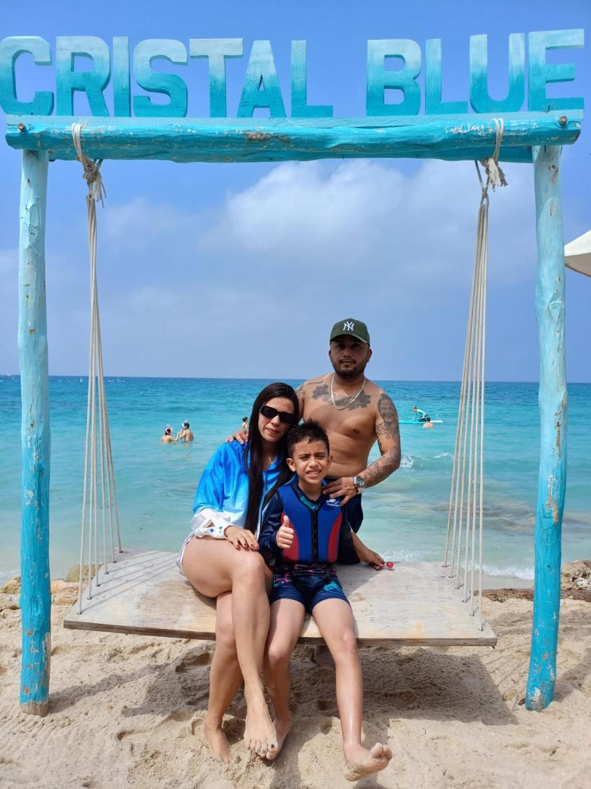 Cristal Blue Baru Hotel Pendales Luaran gambar