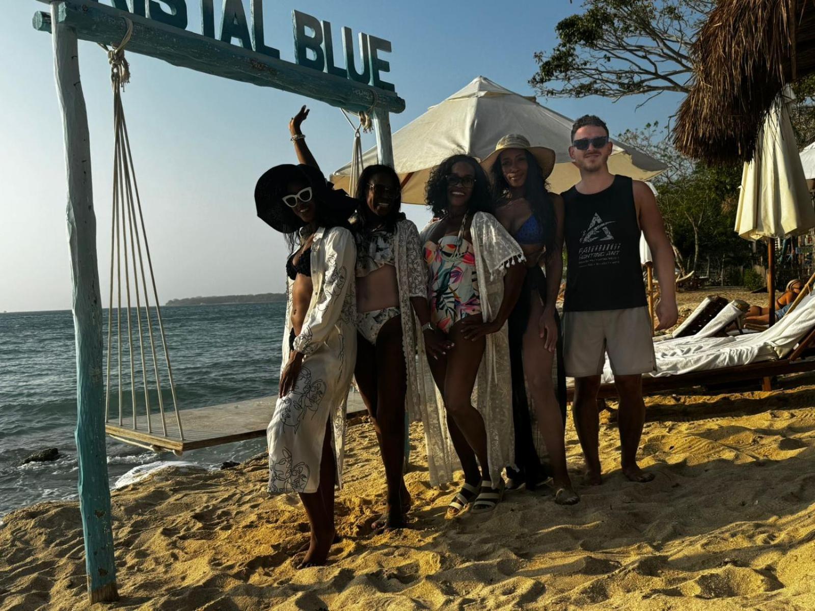 Cristal Blue Baru Hotel Pendales Luaran gambar